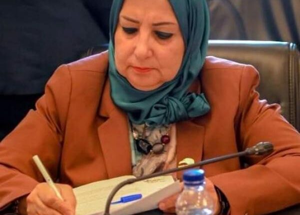 الدكتور نسرين صلاح عمر عضو مجلس النواب