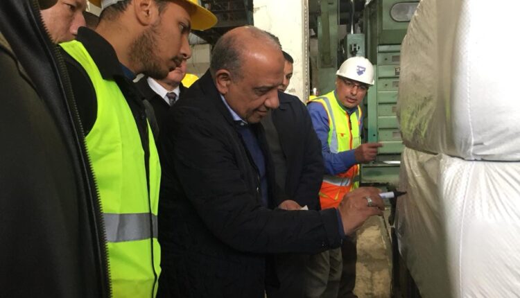 الدكتور محمود عصمت وزير قطاع الأعمال العام