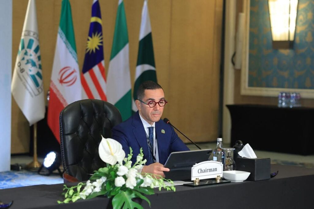 مجموعة D8 تعتمد “إعلان القاهرة للتجارة” وتطلق منتدى الأعمال لتعزيز الاستثمار المشترك