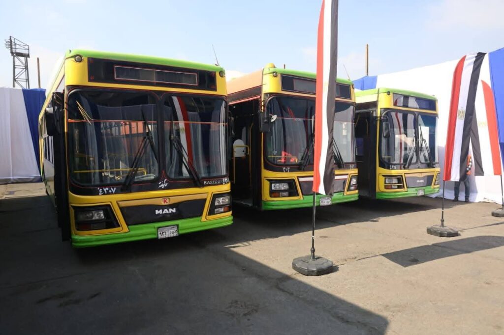 إطلاق منظومة الدفع الإلكتروني لأتوبيسات النقل العام بالقاهرة