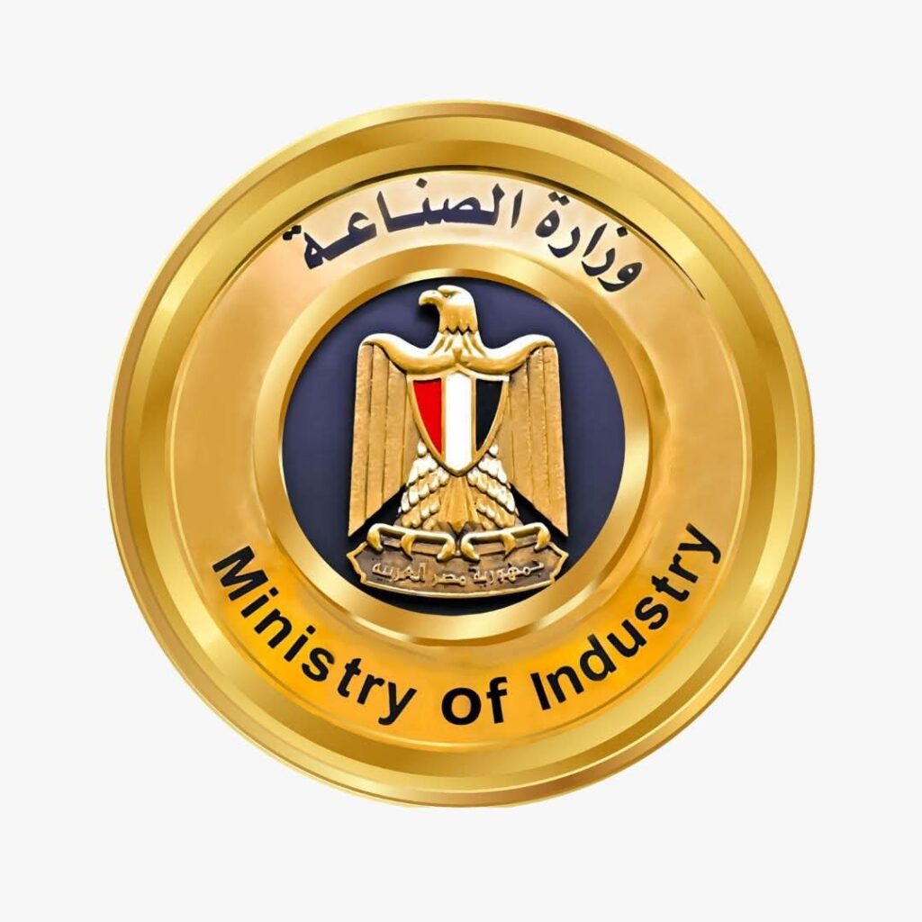 الصناعة تسمح بتأجير المصانع بعد عام من التشغيل.. تعرف على الشروط