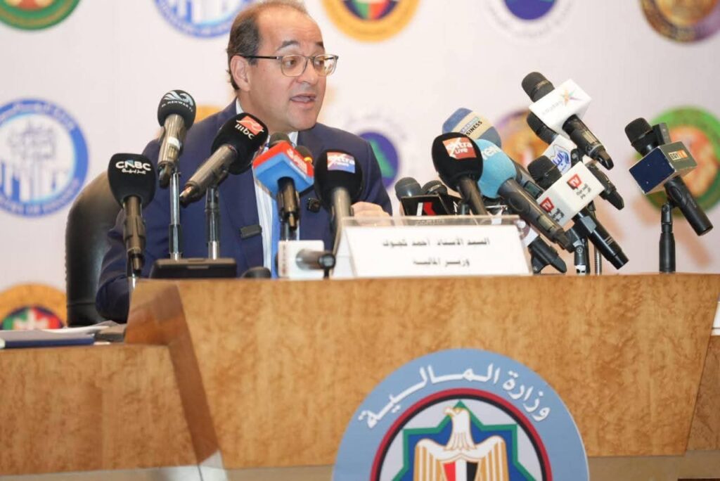 زيادة مرتبات العاملين بالدولة 2026.. حد أدنى 8000 جنيه وزيادات جديدة تُطبق في يوليو