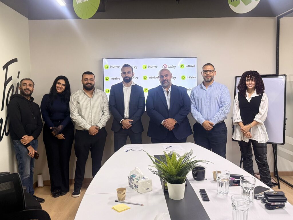 شراكة بين إندرايف ولاكي لتقديم مزايا مالية وخصومات حصرية للسائقين المتميزين| التفاصيل