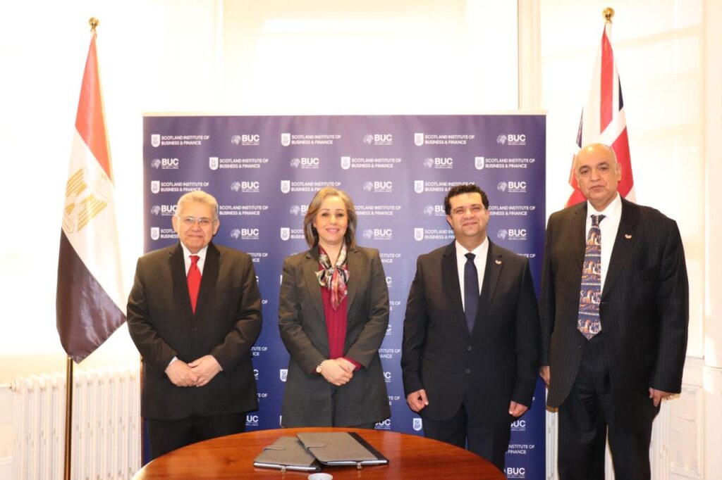 جامعة بدر توقع بروتوكول تعاون مع معهد اسكتلندا للإدارة والتمويل في المملكة المتحدة