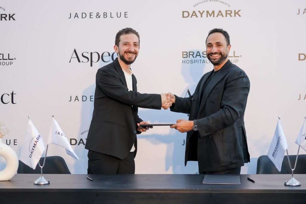 إطلاق “داي مارك للضيافة” وتوقيع أول شراكة لتشغيل مشروع Jade &Blue في القاهرة الجديدة