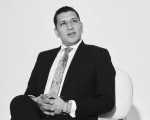 الدكتور هشام إبراهيم: تشديد الرقابة على المطورين يدعم الشركات الجادة ويعزز ثقة المستثمرين